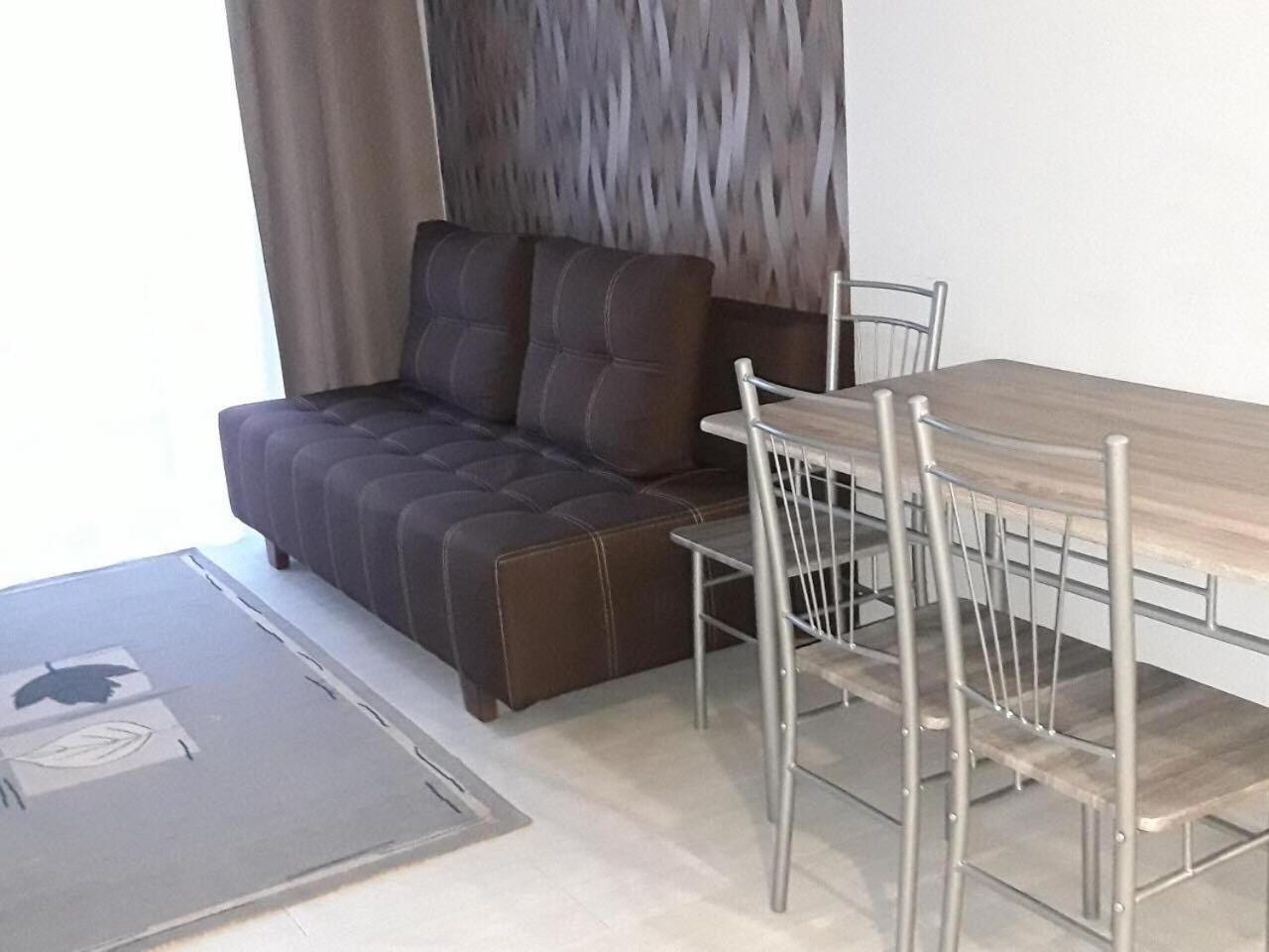 Lutsk, Double-Room Apartments Exteriör bild